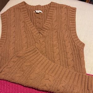 Women’s Cable Knit Sweater Vest - Brown